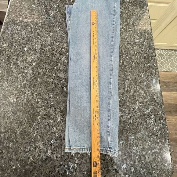 Levi’s 550 Relaxed Fit Jeans W40 L32 Light Wash Distressed Hem - Picture 7 of 10